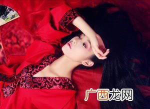 红颜是什么意思,红颜是指什么意思？