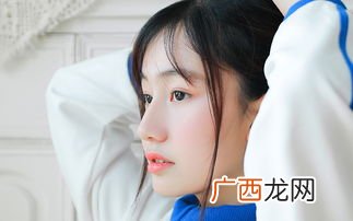 矜持的女人是什么意思,有哪些表现说明女生表面矜持,心里却是喜欢你的?