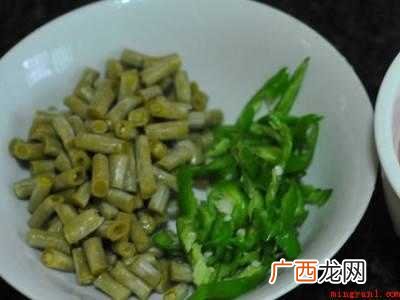 酸豆角怎么炒好吃的做法家常