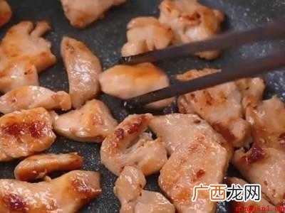 怎么做鸡胸肉好吃又简单