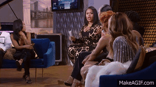 Cardi B卡老师因在娱乐节目扔鞋一扔成名,拥有总有人不信 总有人不信鞋是什么梗