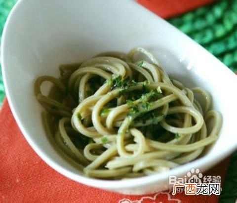 冷面要泡多久才能煮,冷面用凉水泡多长时间，韩式冷面和东北冷面的做法步骤？