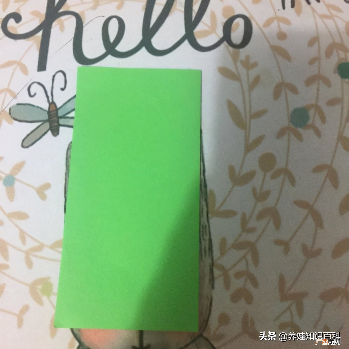 简单的折纸飞机的教程 纸飞机怎么折飞得远飞得久
