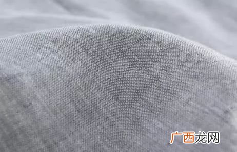 仿真丝是什么材料,仿蚕丝防水吗？
