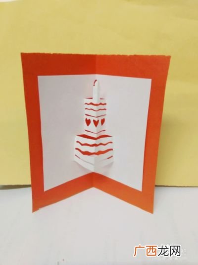 立体蛋糕怎么做贺卡,立体生日贺卡怎么装饰？
