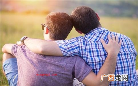 简略回应gay既可以作专有名词 gay是什么意思