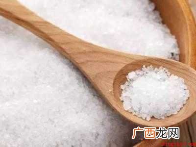 李子水染到衣服上怎么办