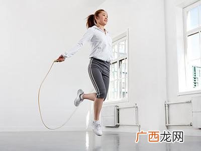 跳绳技巧,初学跳绳技巧口诀？