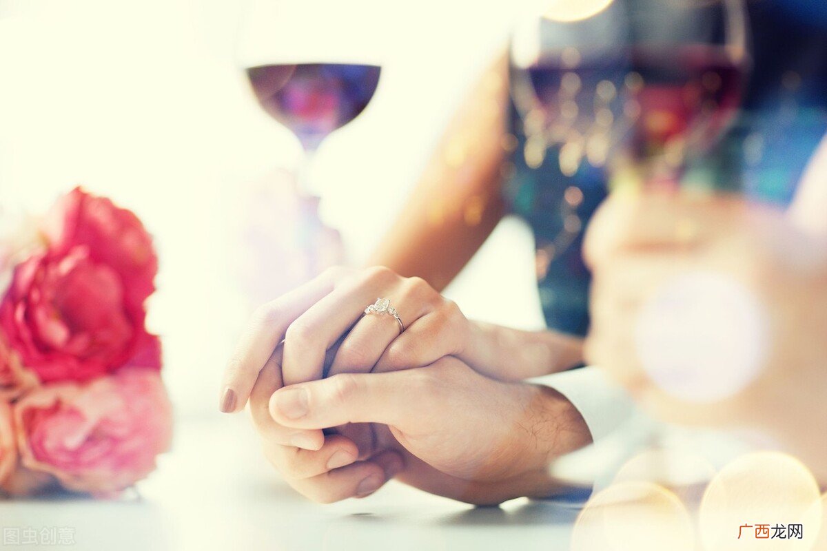 结婚的男士戒指正确戴法 婚戒男生戴哪只手