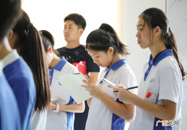 全国百强中学成都七中退居第7 成都七中全国排名