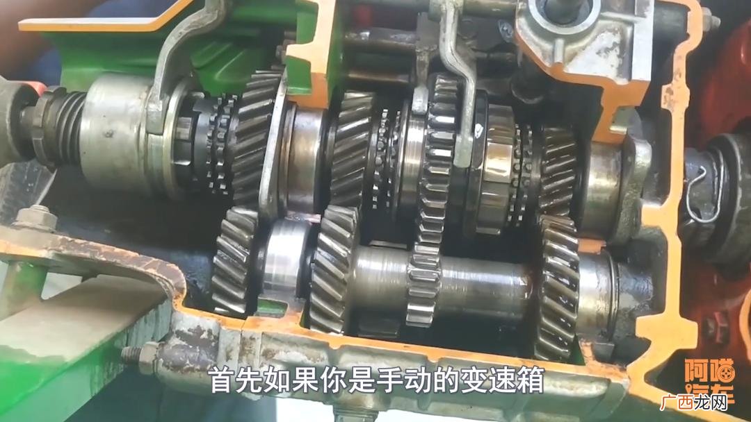变速箱油多长时间换 小车变速箱油一般多少公里换一次