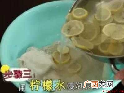衣服后背的汗渍怎么洗掉