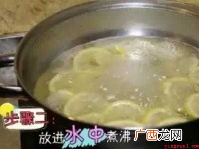 衣服后背的汗渍怎么洗掉