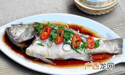 鲈鱼怎么蒸,怎样清蒸鲈鱼好吃又简单？
