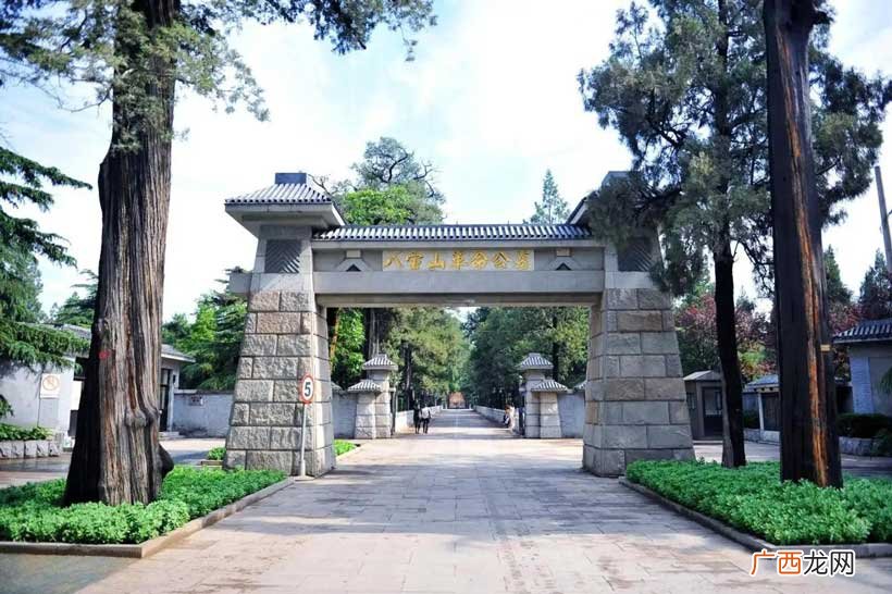 4种人去世后不宜立碑 几种人去世千万不要立碑
