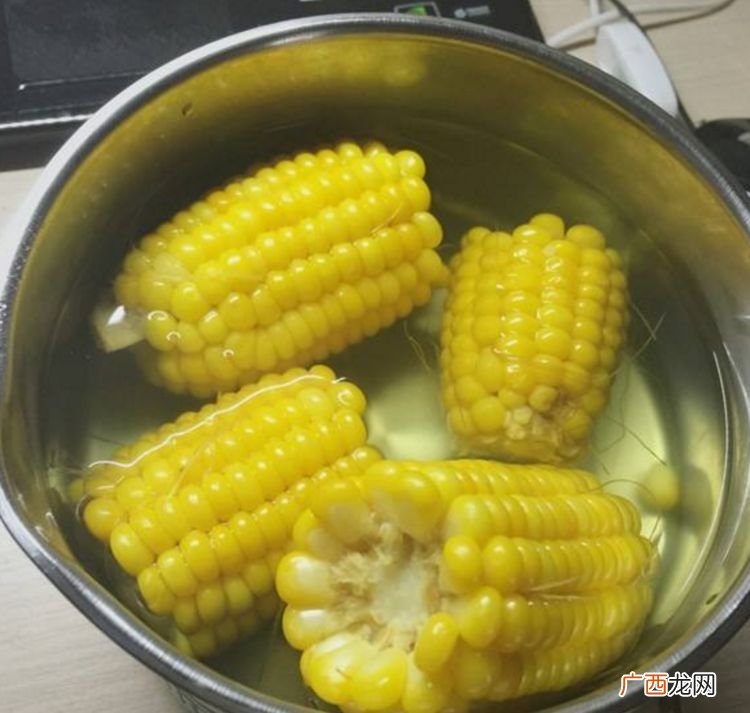 生玉米煮多长时间才能熟,鲜玉米煮多久?