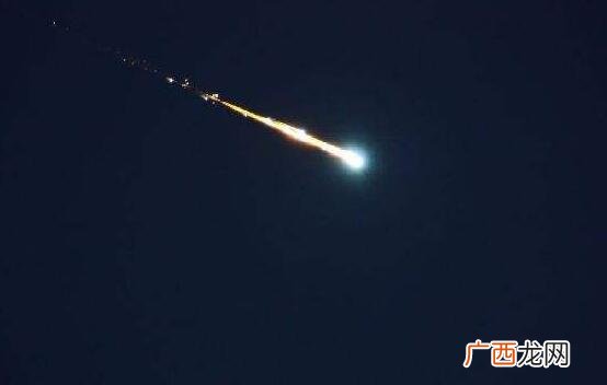 流星是由什么构成的,流星是恒星还是行星？