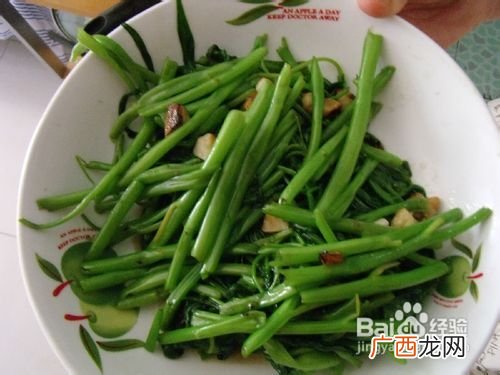 空心菜怎么炒,铁锅炒空心菜的做法？