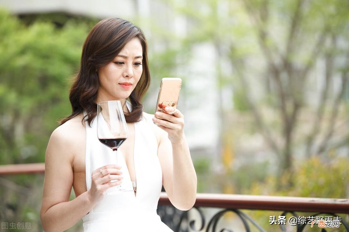 爱拍风景的中年女性心理 喜欢拍风景的女人性格特点