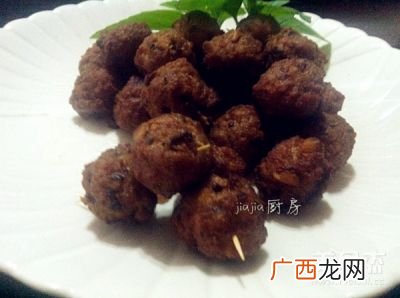炸丸子的家常做法,炸丸子的调料配方做法？