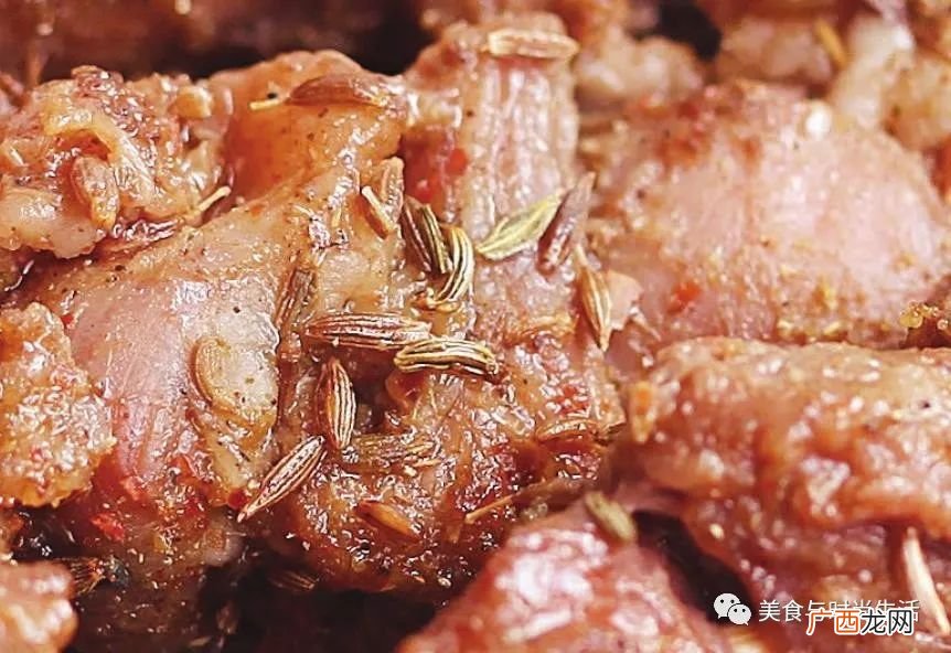 空气炸锅烤羊肉串多长时间,空气炸锅之羊肉串的做法步骤图，怎么做好吃？