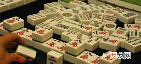 麻将的牌式关键有 麻将规则是怎样的？