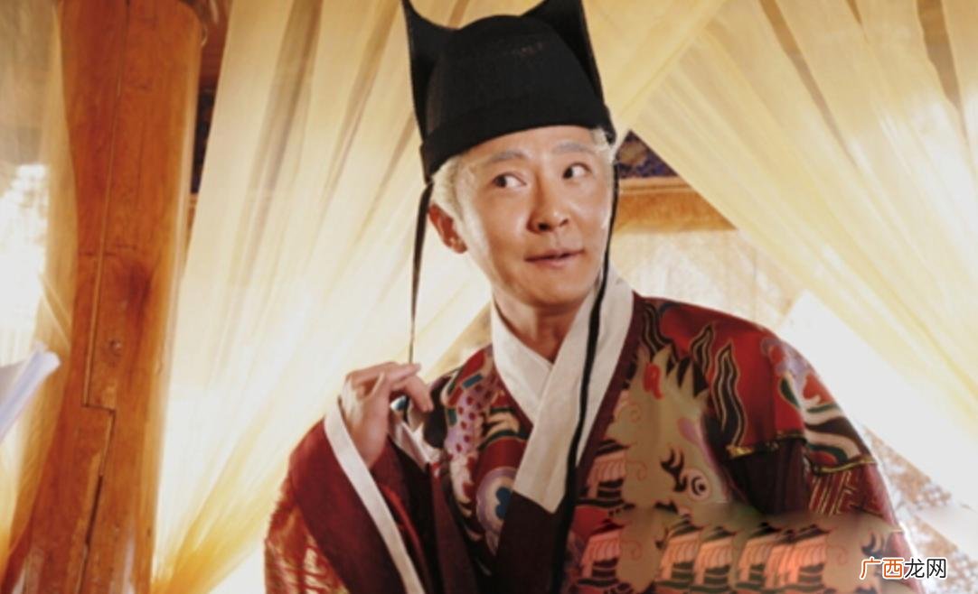 古代太监怎么解小便，是站着还是蹲着 太监是怎么排尿