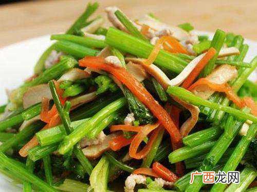 怎么炒芹菜,炒芹菜的家常做法？