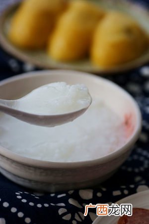 煮粥米和水的比例是多少啊,商用煮白粥米水比例？