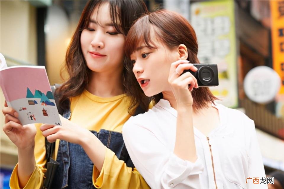 一个女孩说你可爱意味着什么 女生夸男孩子可爱是什么意思