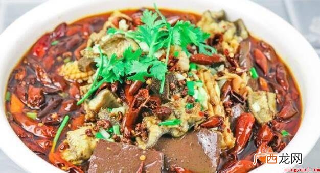 重庆火锅配菜,郫县豆瓣酱10克,鸡精粉2克,老抽王2克调背景 如何做毛血旺