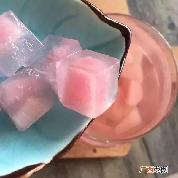 自制水蜜桃汁怎么做,桃子香蕉果汁怎么做？