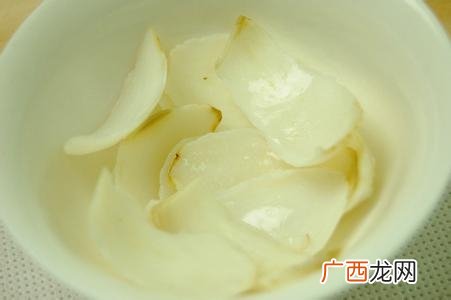 干百合怎么做好吃法,百合晒干怎么吃?