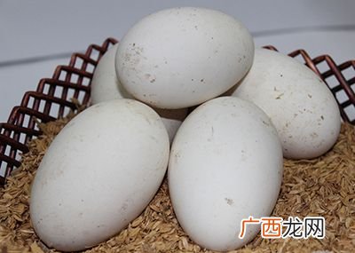 鹅蛋的简单做法,鹅蛋膏家常做法？