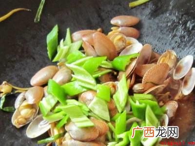 怎么吃花甲共有3步,花甲可做成 怎么吃花甲