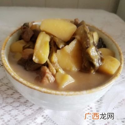 肉炖茄子家常做法,红焖肉炖茄子做法？