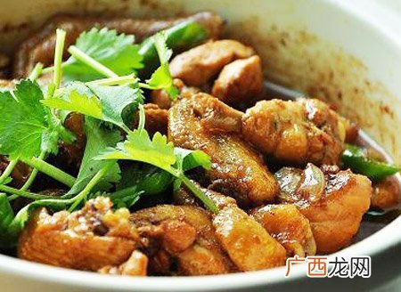 奇味鸡煲的做法,奇味鸡煲配方？