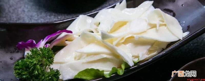 重庆火锅中的一种食物,来自于猪、牛等家畜的大血管,常被误解 黄喉是什么部位