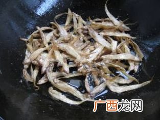 怎么做炒鱼,炒鱼前怎么做？