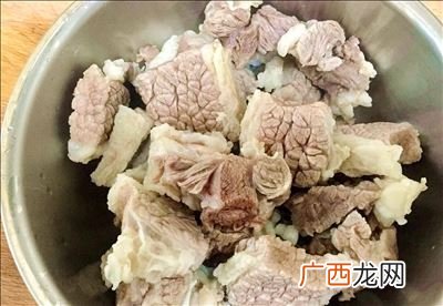 砂锅炖牛肉怎么做好吃又烂,怎么炖牛肉烂得快?