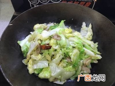 莲花白怎么炒好吃,莲花菜丝怎么炒好吃？