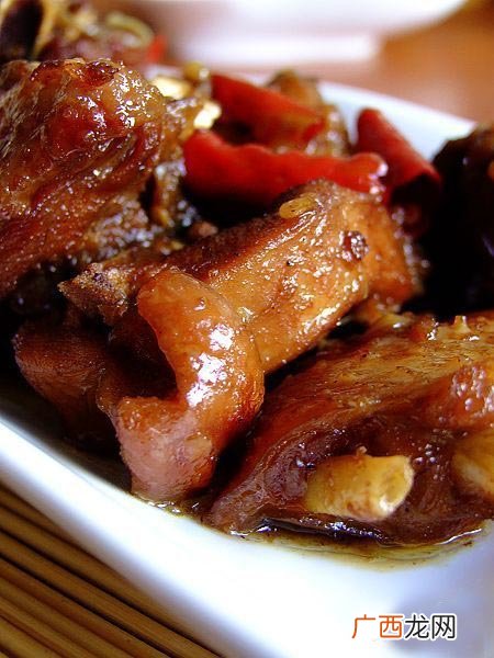 干烧鸡块的做法,土豆干烧鸡块的家常做法？