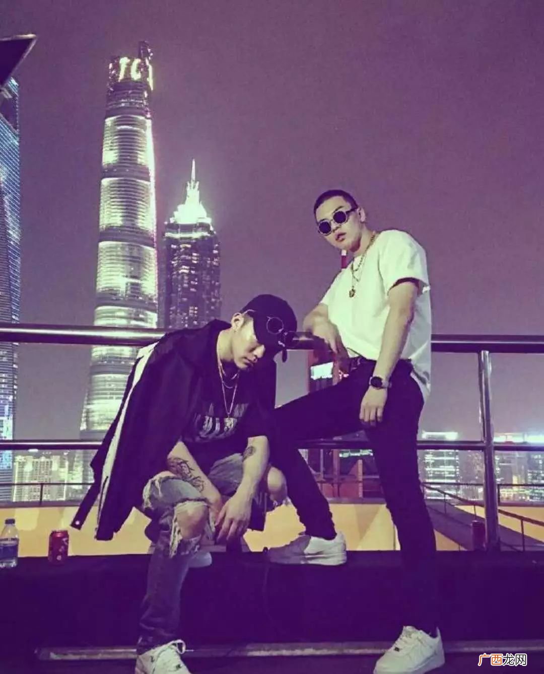 说唱hook是什么意思,说唱里的hook什么意思?hook up什么意思?