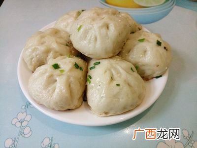 生煎包子怎么做,生煎包可以用什么沾水？