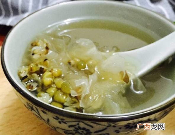 怎么煮绿豆汤,绿豆水冲鸡蛋做法？