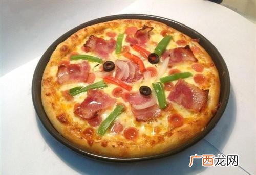 披萨可以用微波炉加热吗,买的速冻披萨加热方法？