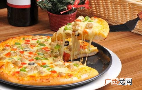 披萨可以用微波炉加热吗,买的速冻披萨加热方法？