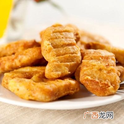 黑椒鸡块炸多长时间,黑色鸡块怎么做的？