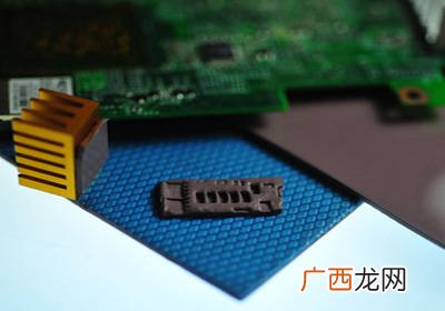 导热凝胶是什么材料,tim胶属于什么？