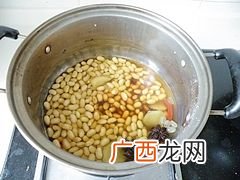 酱豆子怎么做老式做法,酱豆怎么发酵？